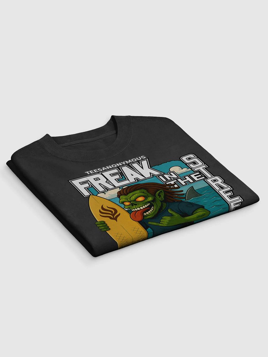 Streetwear Graphic Tee - Surfs Up by Freak in the Streets product image (6)