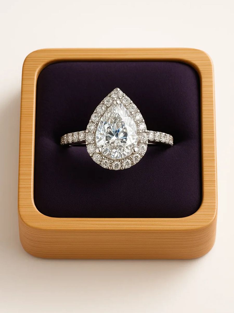 The Selene Ring product image (3)