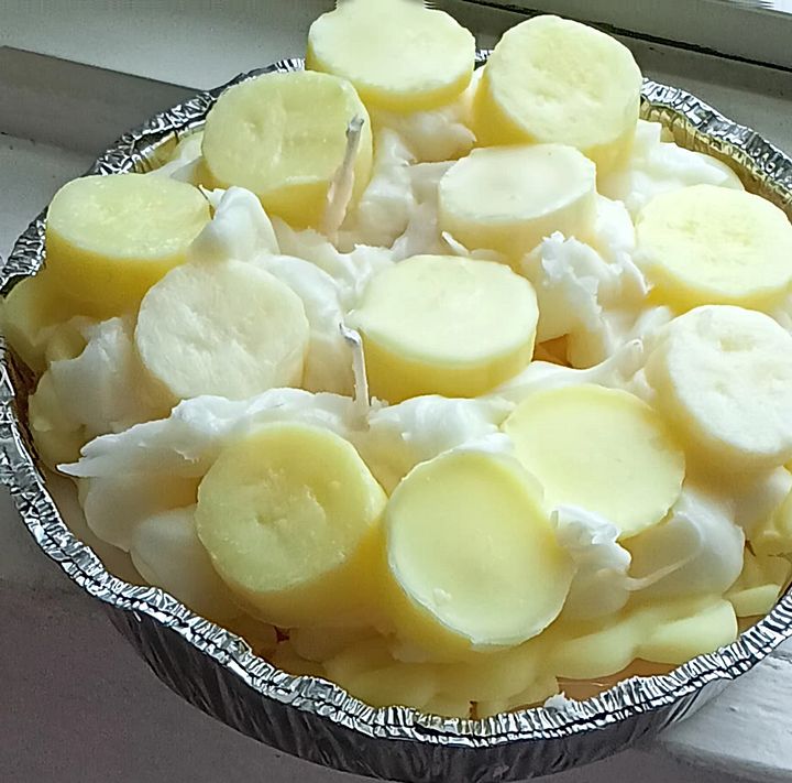 Banana Creme Pie Dessert Candle product image (2)