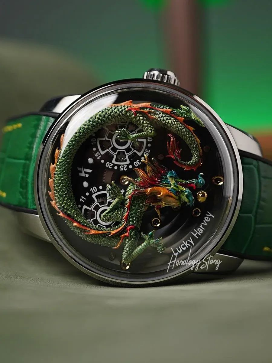 Lucky Harvey Green Dragon Gold Ball product image (2)