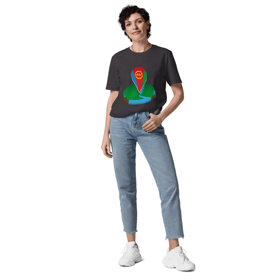 Globetrotter Emblem Organic Tee product image (145)