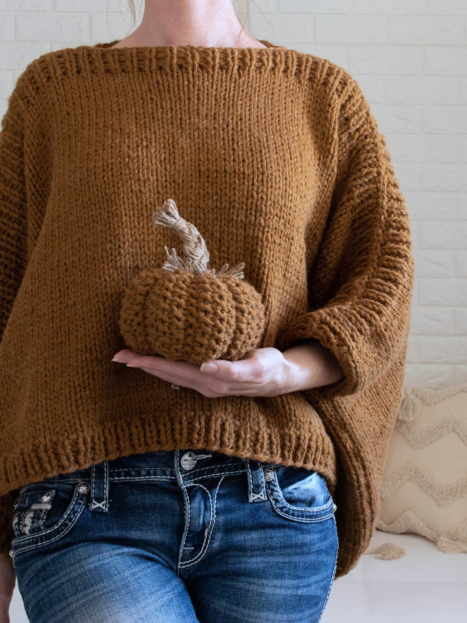 Modern Poncho Knitting Pattern - On the Go Bulky product image (2)