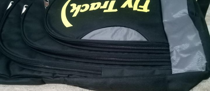 school bag product image (2)
