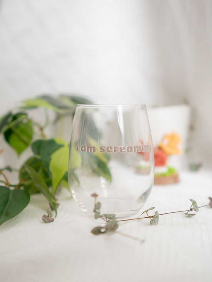i am screaming Wine Glass product image (2)