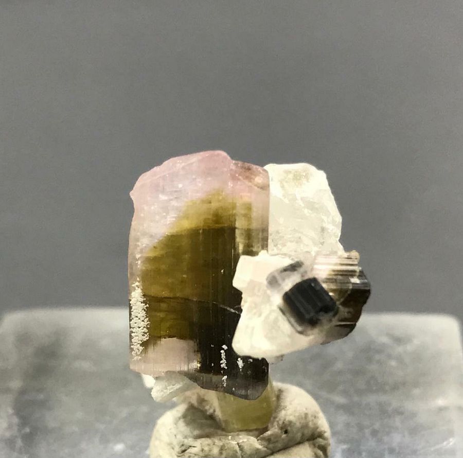 BI-COLOR PINK TOP TOURMALINE COMBINED WITH FELDSPAR NATURAL SPECIMEN, 4.5 GRAM product image (5)