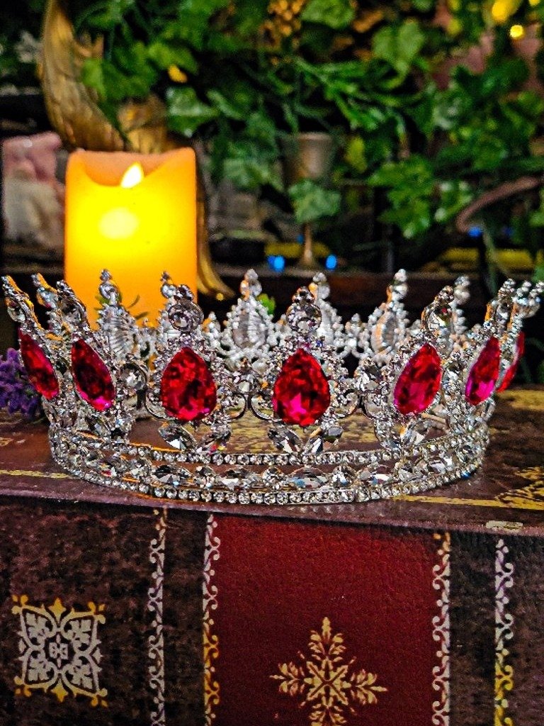 The Armored Kingdom Roseflame Hot Pink Queen's Crown Silver with Pink Gemstones for Royal Decor product image (5)