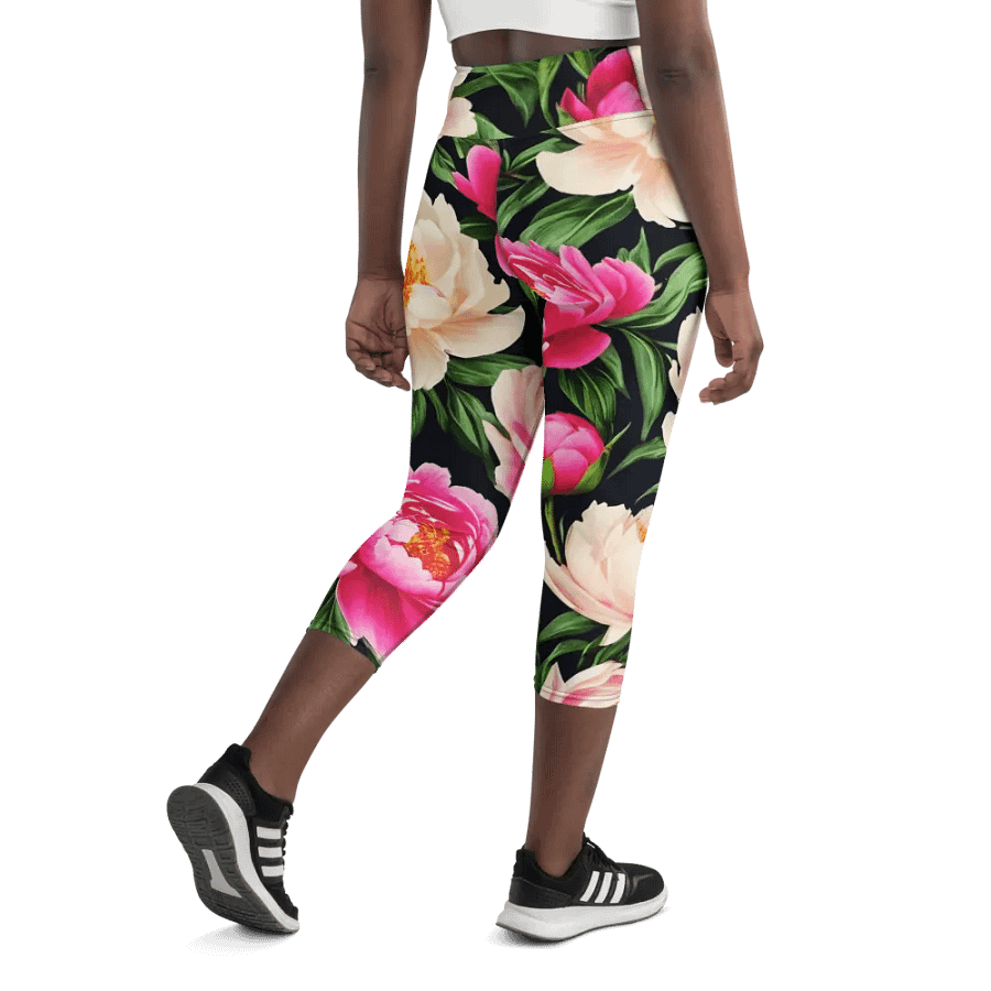 Peony Bliss Capri Leggings product image (8)