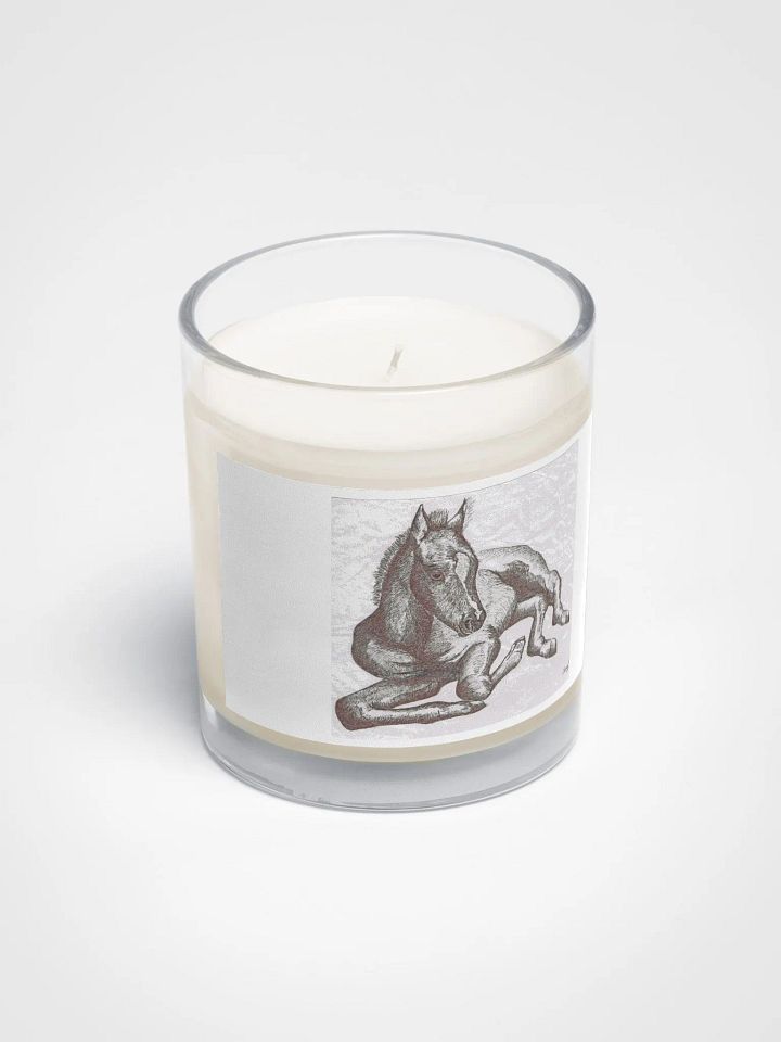 Foal lying down candle product image (2)
