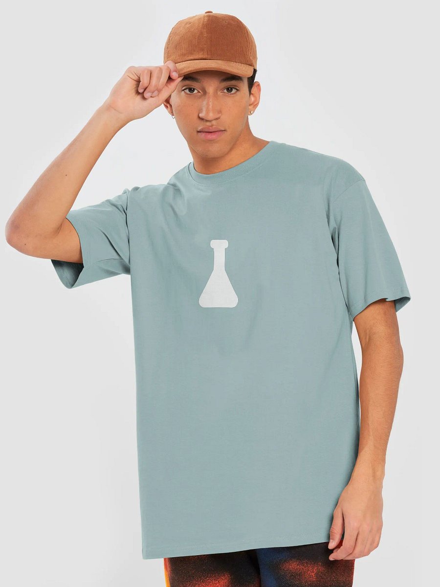 VinnyInTheLab Flask Tee product image (33)