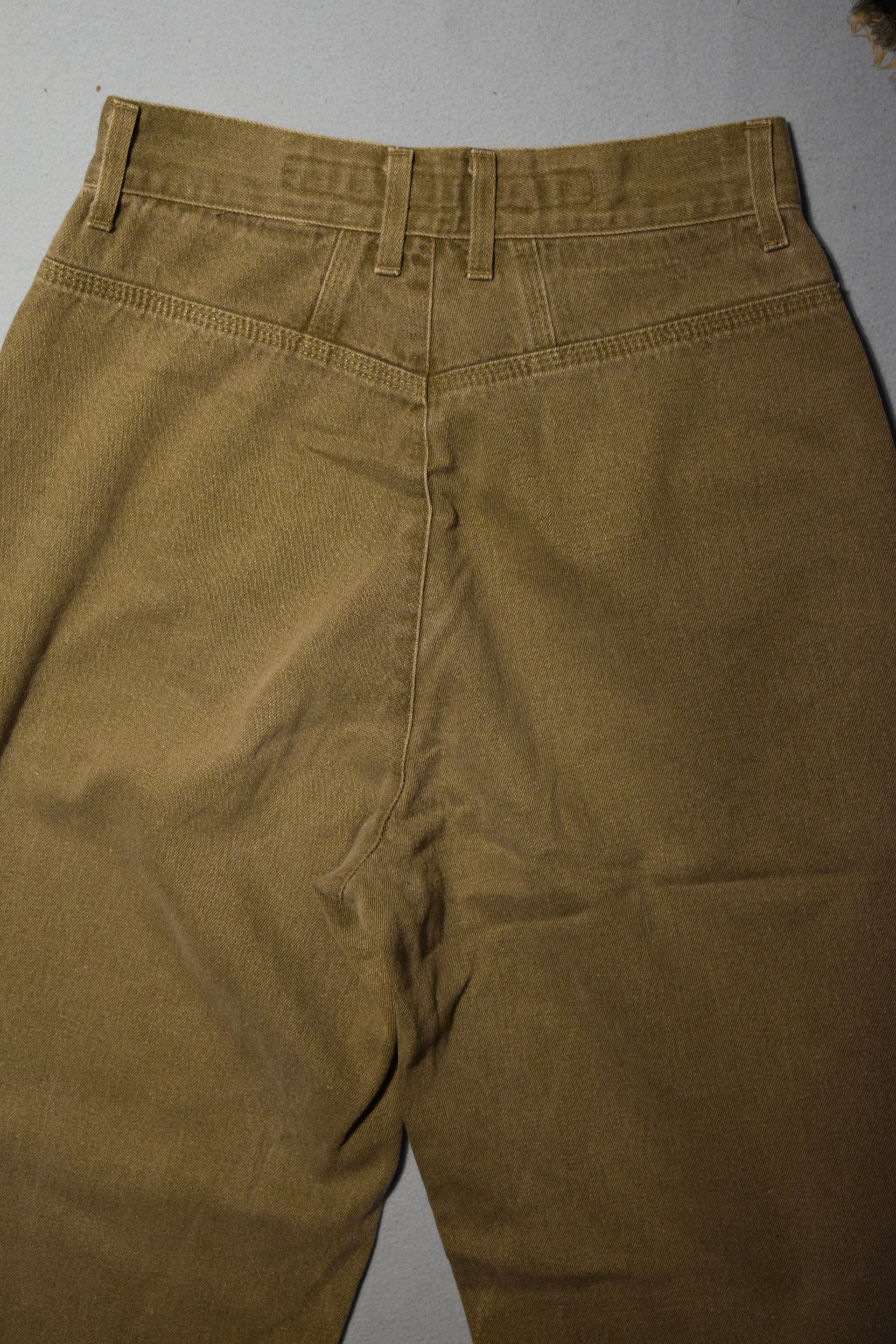 Layered paint-splatter product image (9)