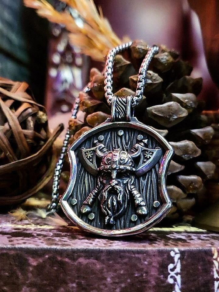 The Armored Kingdom Shield Breaker Viking Warrior Necklace product image (1)
