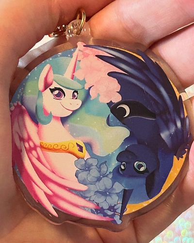 New keychain charms of Celestia and Luna but also double sided #mylittlepony #luna #celestia #mylittleponygen4 links bio #mlp