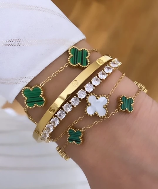 FASHION (4) PC GOLD LAYERED CLOVER BRACELET SET product image (1)