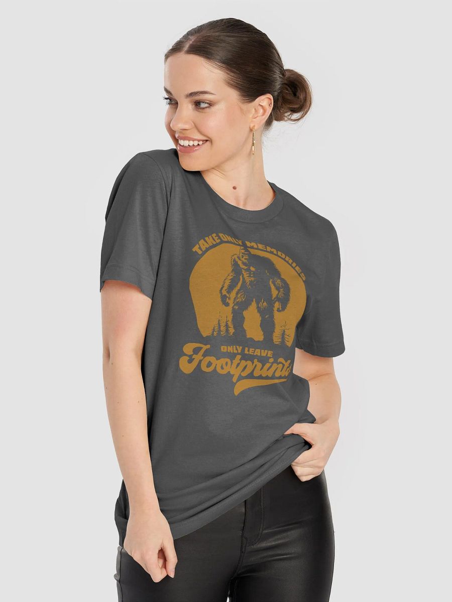 Take Memories Leave Footprints Funny Hiking T-shirt product image (5)