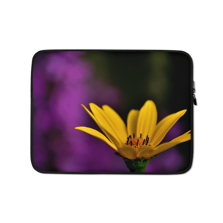 Laptoptasche - leuchtend gelbe Blüte vor violettem Hintergrund product image (1)