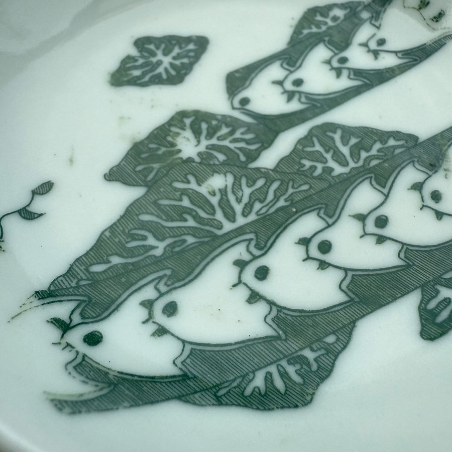 🎎 Meiji-Era Japanese Plate with Chidori Shorebird Motif – Japan Antique Roadshow product image (3)