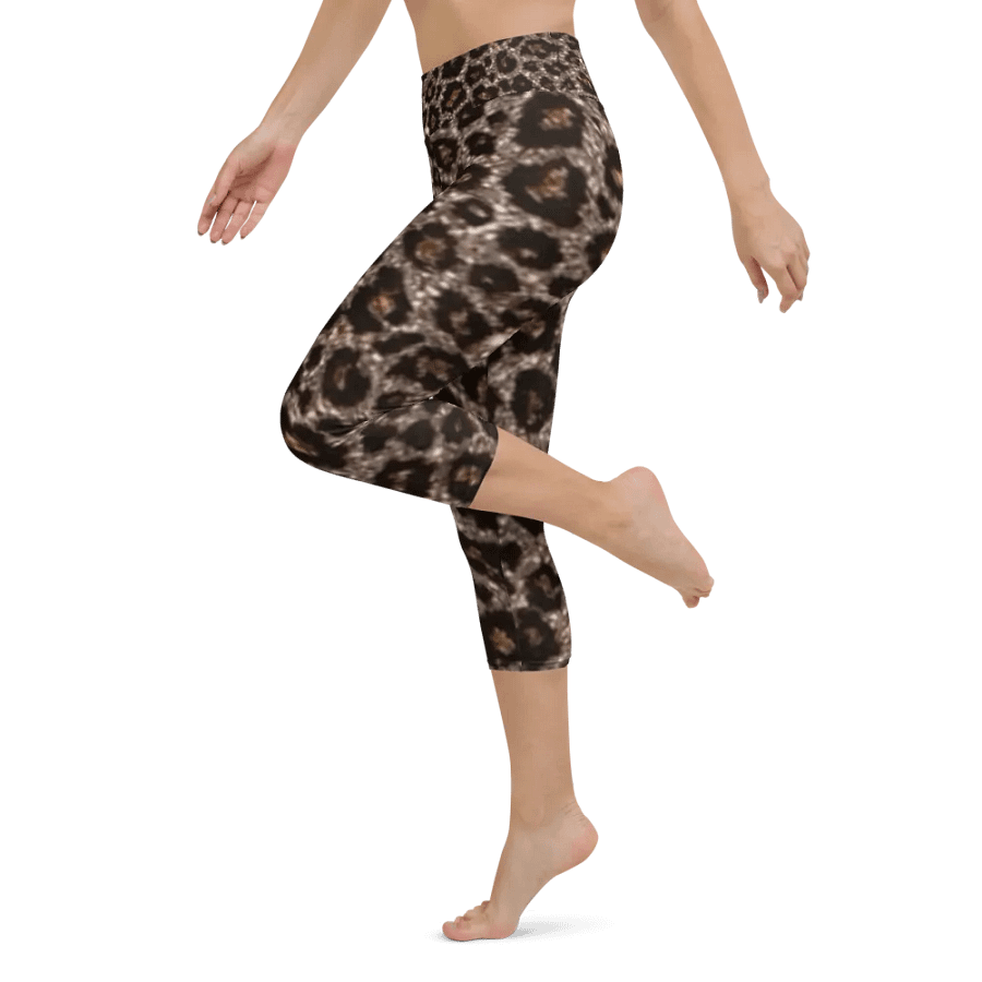 Leopard Print 90s Yoga Capri Leggings product image (11)