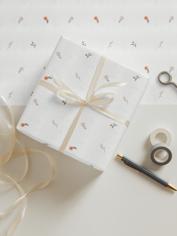 Set wrapping paper sheets. Floral and fox designs from the in the forest collection product image (5)