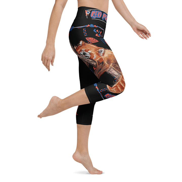 "Zzz" RED PANDA Yoga Capri Leggings product image (1)