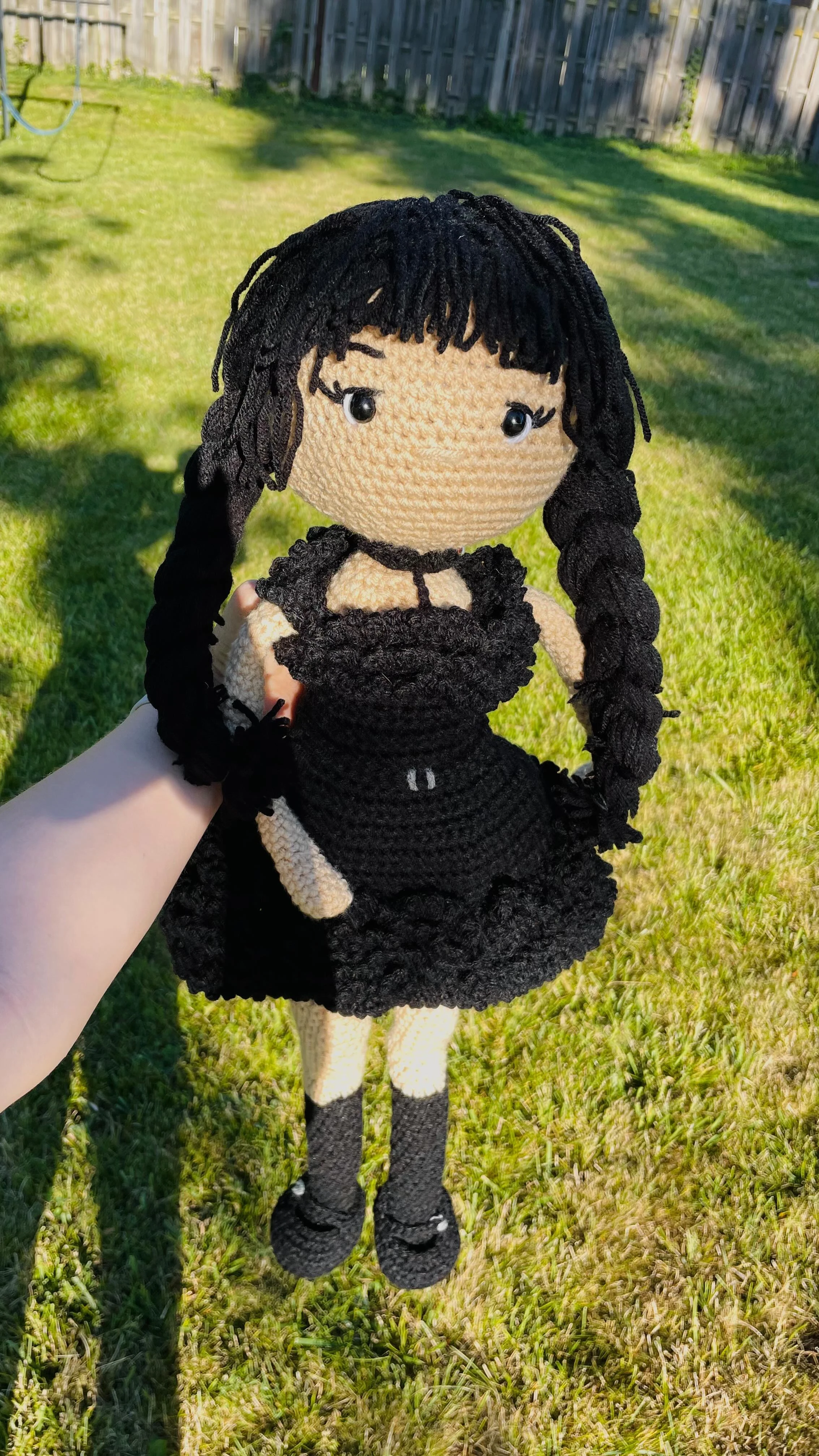 Wednesday Addams 🖤✨👻

More behind the scenes of me crocheting her will be in this weeks YouTube video! Saturday @ 12 pm et😘

...