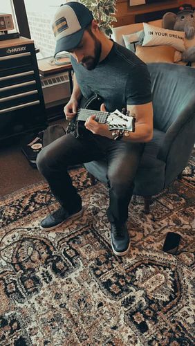 #BTS: Age of the Fall Recording Sessions

Clip: Post interlude lead | @scratchnshred 
Location: @joeyvanamusic 

#HEMI #hemim...