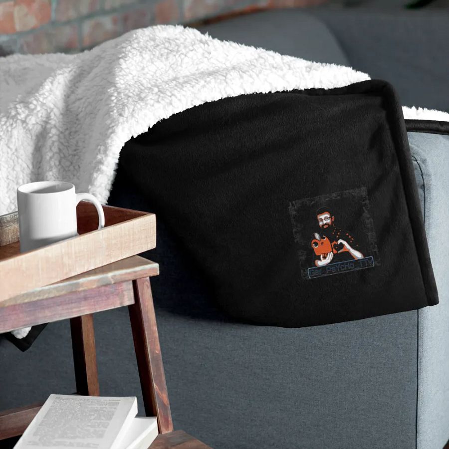 Kuscheldecke Logo <3 product image (10)