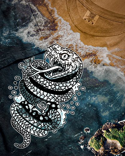 Snake Splash 🐍👕 - digital illustration on mock-up merch / different styles for different occasions.✨️
THINKOUTSIDETHEOCTOPUS ...