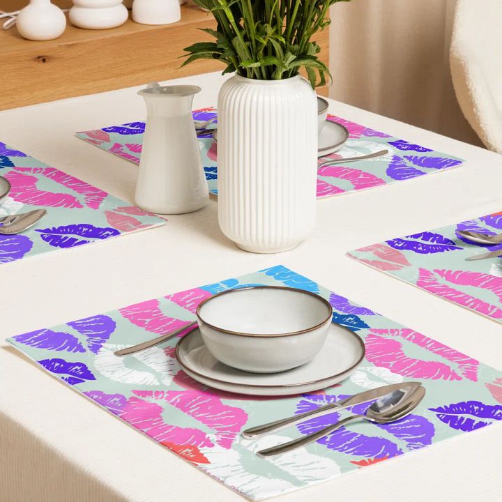 Kiss of Color Placemat Set product image (1)