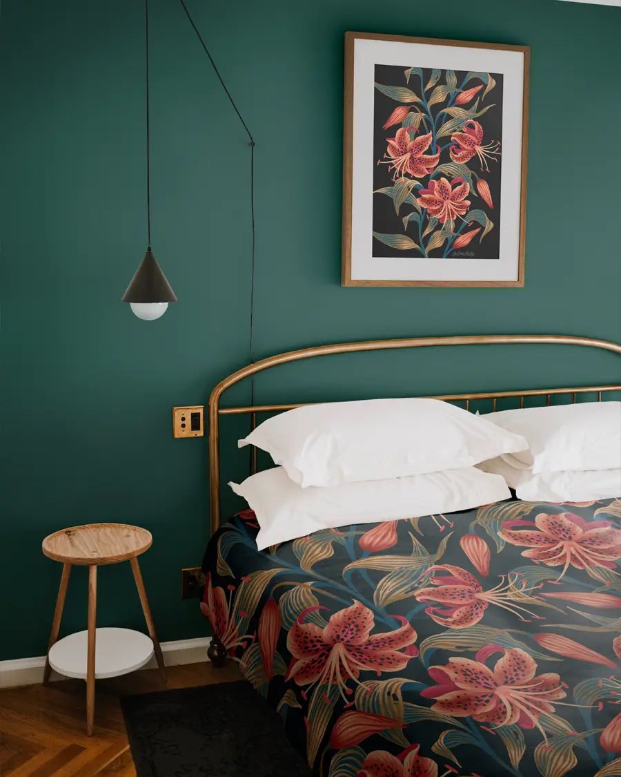 Bedding and Wallpaper Mockup product image (6)
