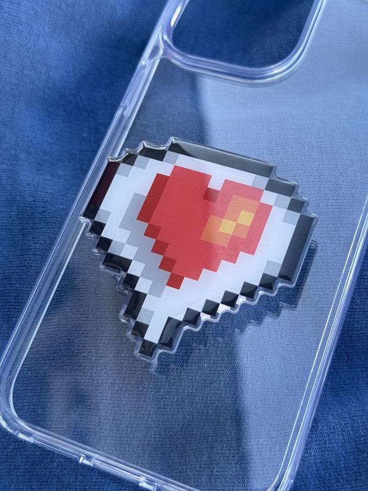Heart Phone Grip product image (1)