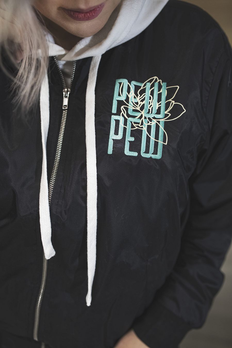 +1 Windbreaker product image (5)