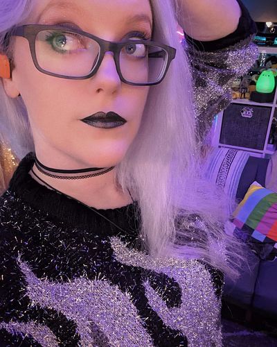 This fit is the cause of the national glitter shortage. 🔴Live now twitch.tv/elliface