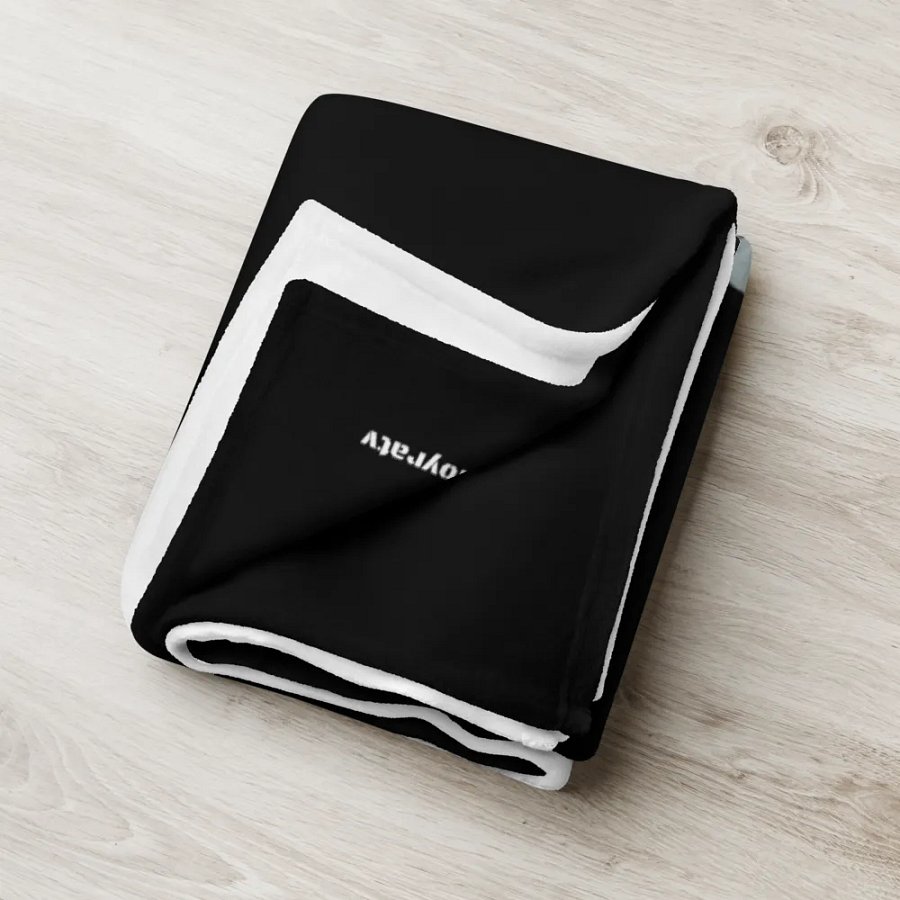 The Amadeus Raider Blanket product image (7)