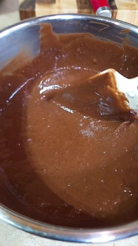 Prepara un pastel delicioso y fácil! 🍰 ¡Receta en minutos!

#ComoHornear #PastelDeChocolate #RecetasCaseras #HorneandoConAmor...