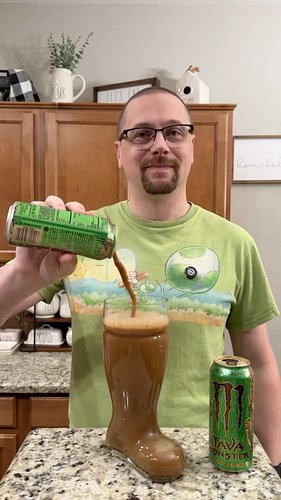 Chugging Java Monster Irish Creme in Das Boot! #kenchugs #javamonster #fyp