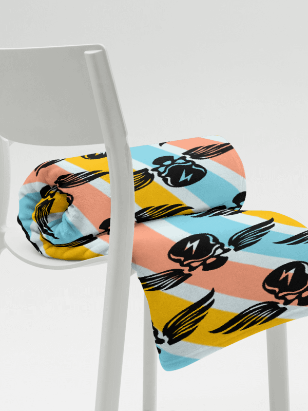 Winged Skulls Throw Blanket product image (7)