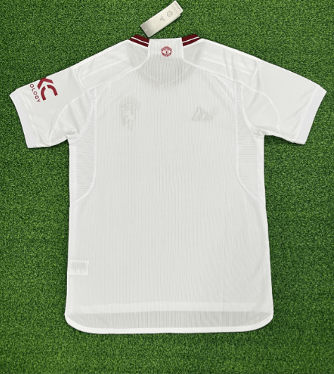 Manchester United 3rd Jersey 23/24 product image (2)