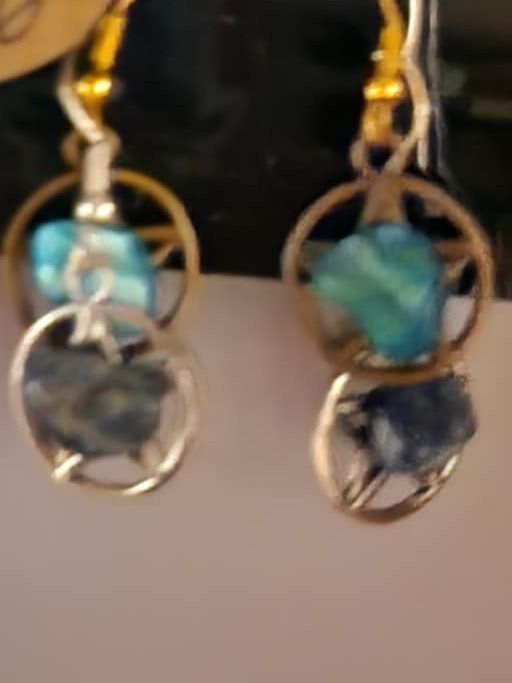 corresponding crystal earrings (not bulk buy) product image (6)