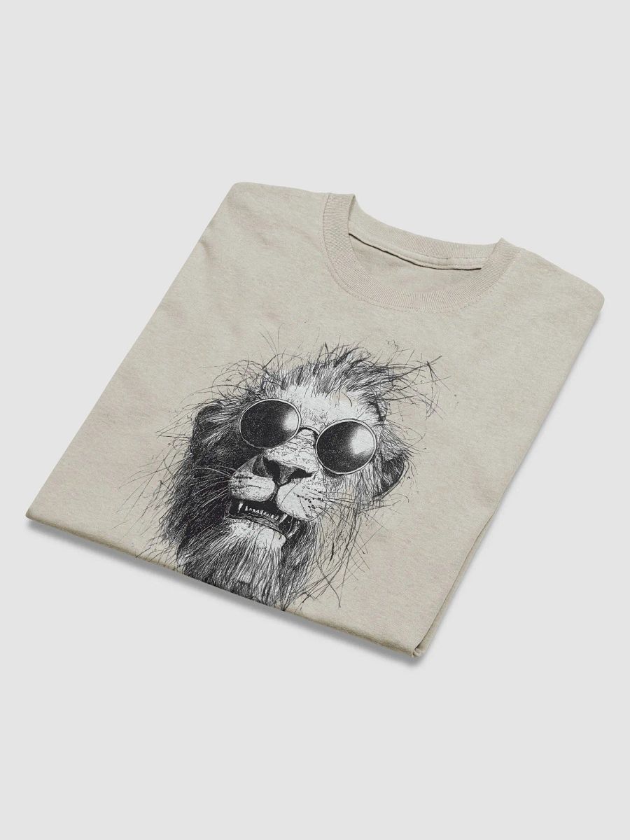 Wirey old Lion, wearing sunglasses product image (5)