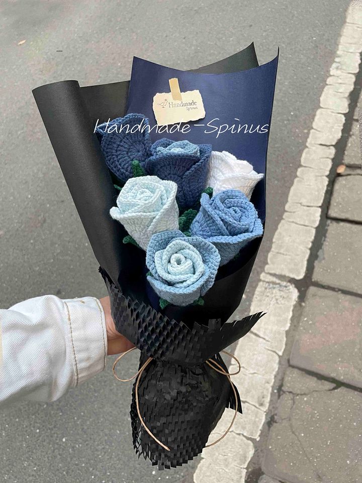 Blue Movement Crochet Knit Bouquet product image (2)