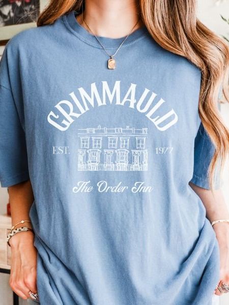 Grimmauld Inn Vintage Minimalist Style Shirt product image (43)