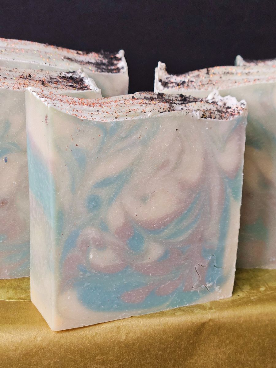 Sweet Pinecones - Pine, patchouli and cedar product image (7)
