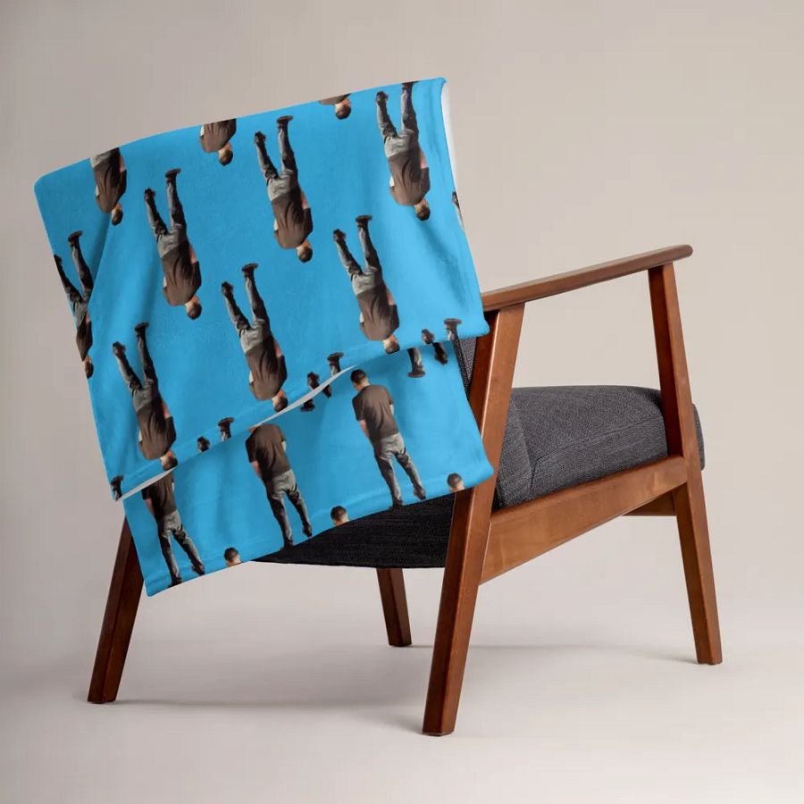 JOSH PEE BLANKET product image (15)
