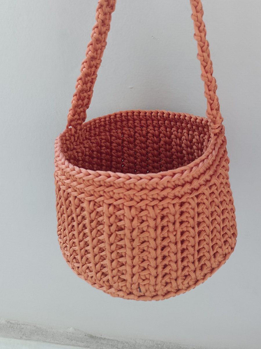 Crochet round basket product image (3)
