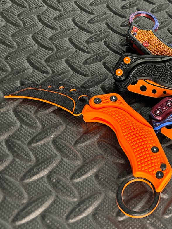 Gravity X Karambit Fidget Knife product image (1)