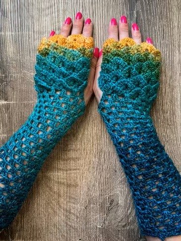 Dragon Tears Fingerless Gloves Crochet Pattern product image (2)