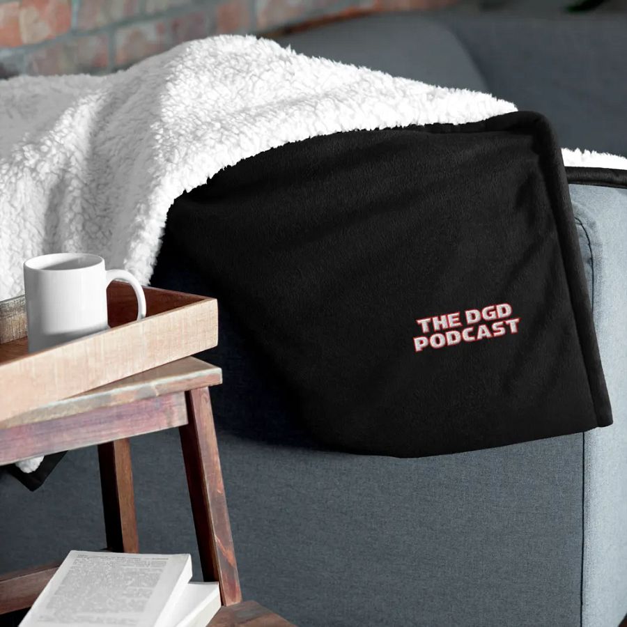 The DGD Podcast Cozy Sherpa Blanket product image (12)
