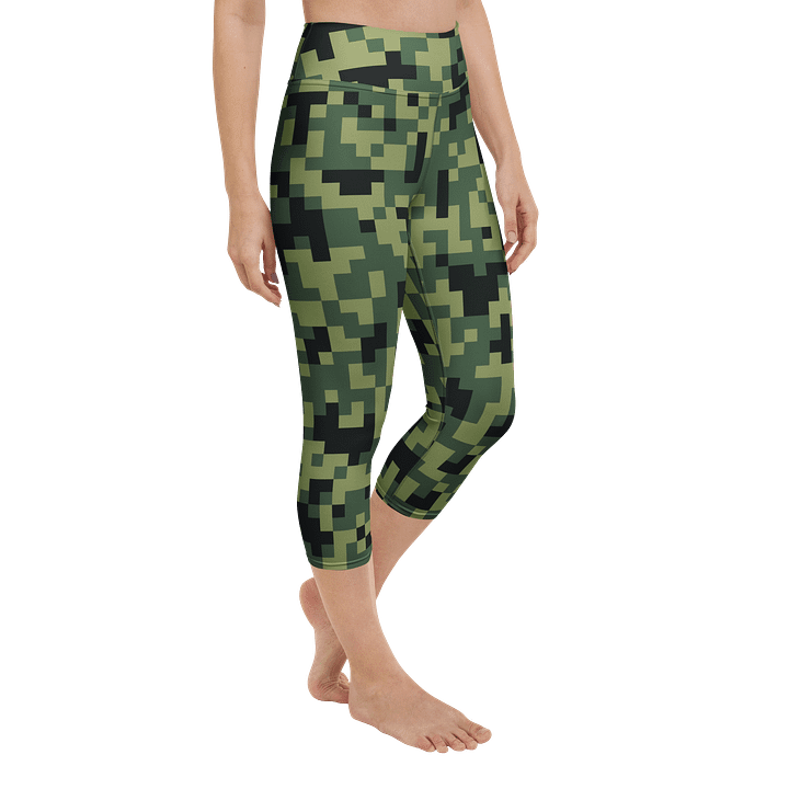 Military Green Camouflage Pixels Camo Pattern Yoga Capri Leggings product image (2)