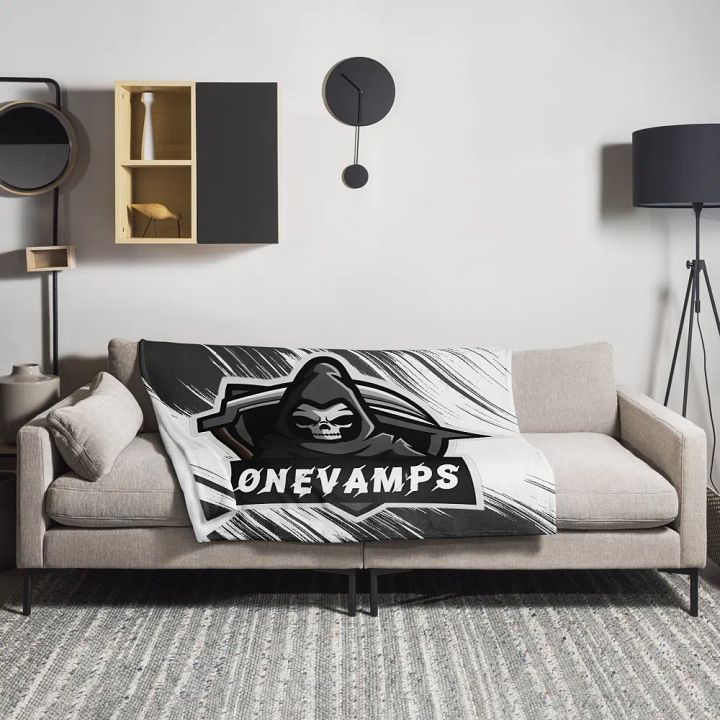 Throw Blanket OneVamps product image (1)