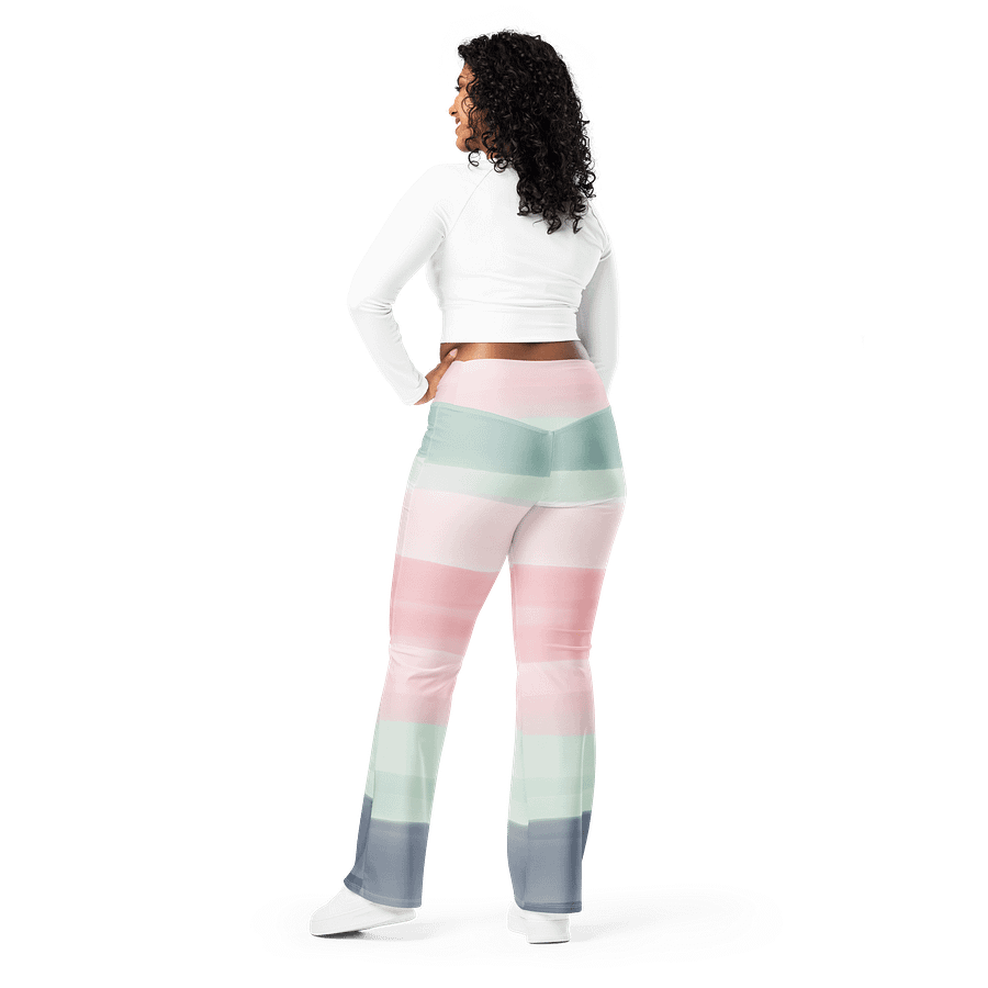 EcoChic Flare Leggings product image (3)